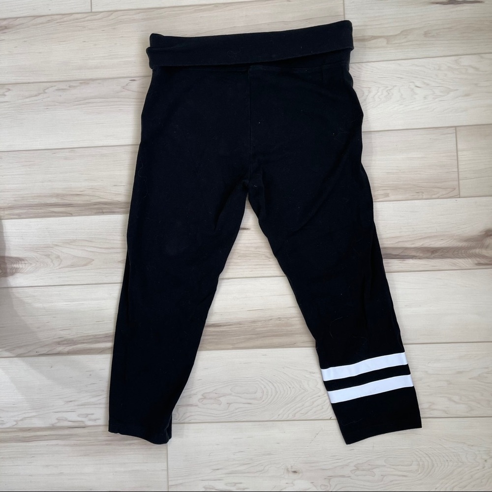 Victoria’s Secret cropped leggings